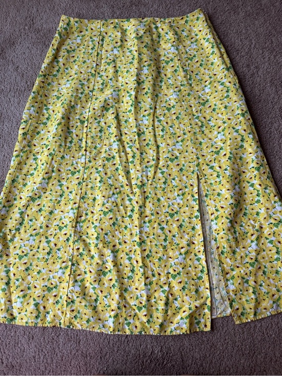 Dresses & Skirts - Loft Yellow Floral Skirt 8